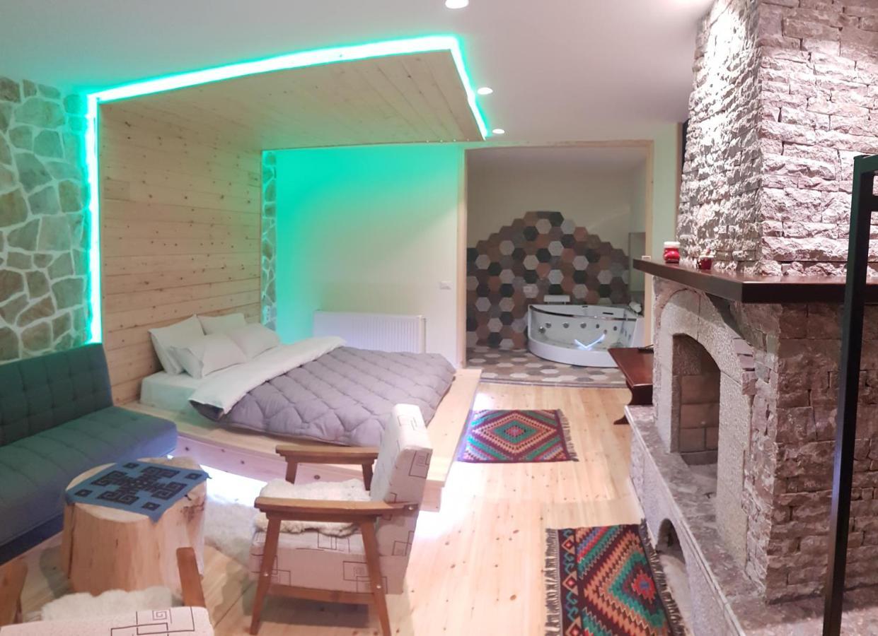 Pashuta Hotel Voskopoje Bagian luar foto